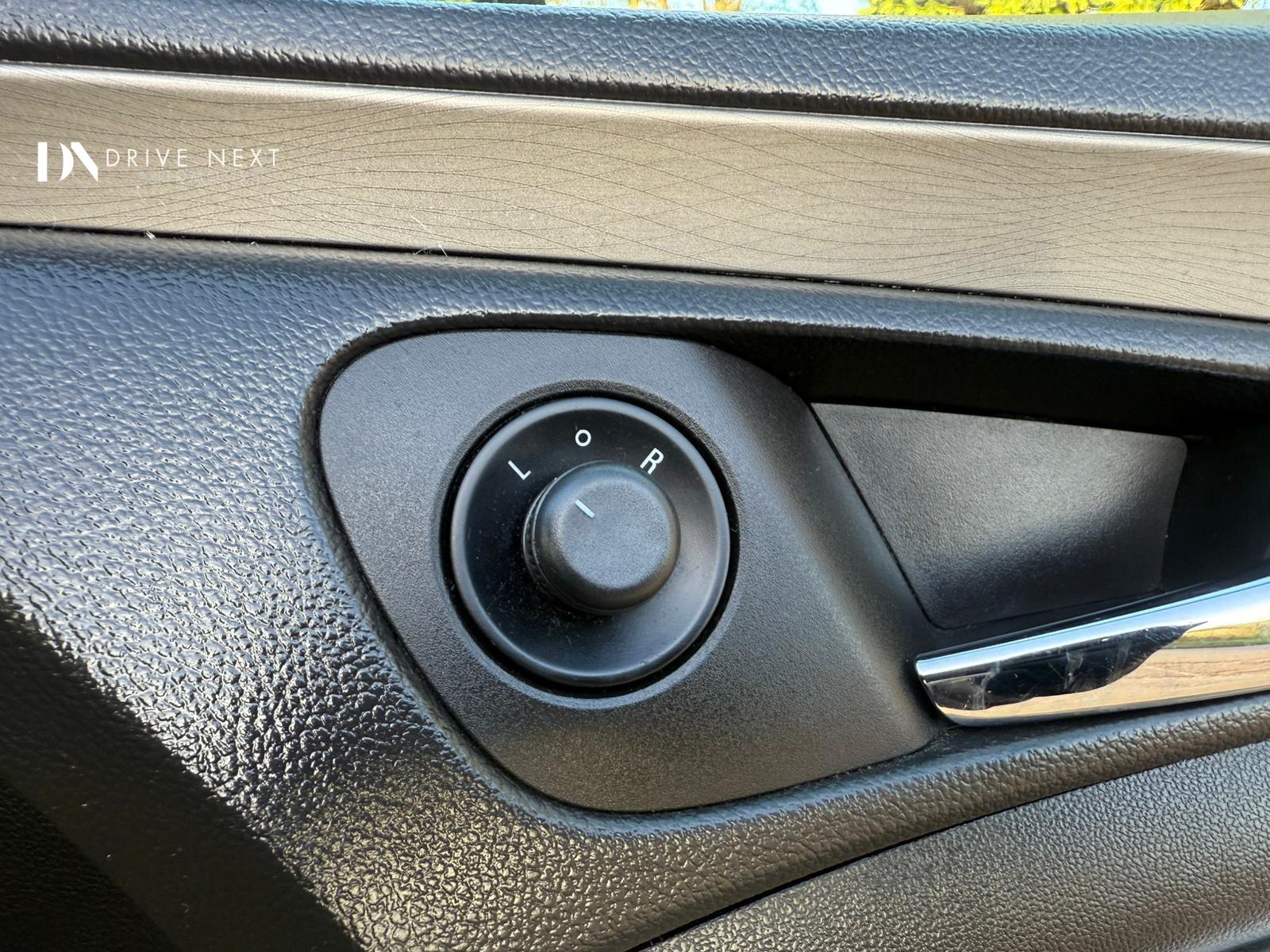 Vauxhall Insignia 2.0 CDTi ecoFLEX Exclusiv Hatchback 5dr Diesel Manual Euro 5 (s/s) (130 ps)