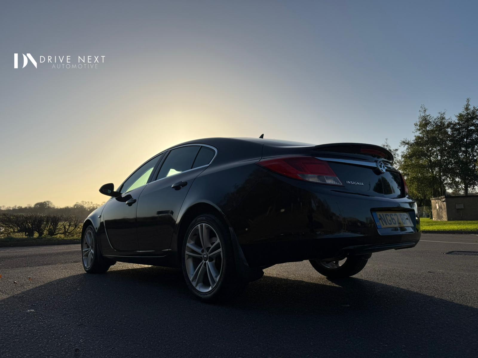 Vauxhall Insignia 2.0 CDTi ecoFLEX Exclusiv Hatchback 5dr Diesel Manual Euro 5 (s/s) (130 ps)