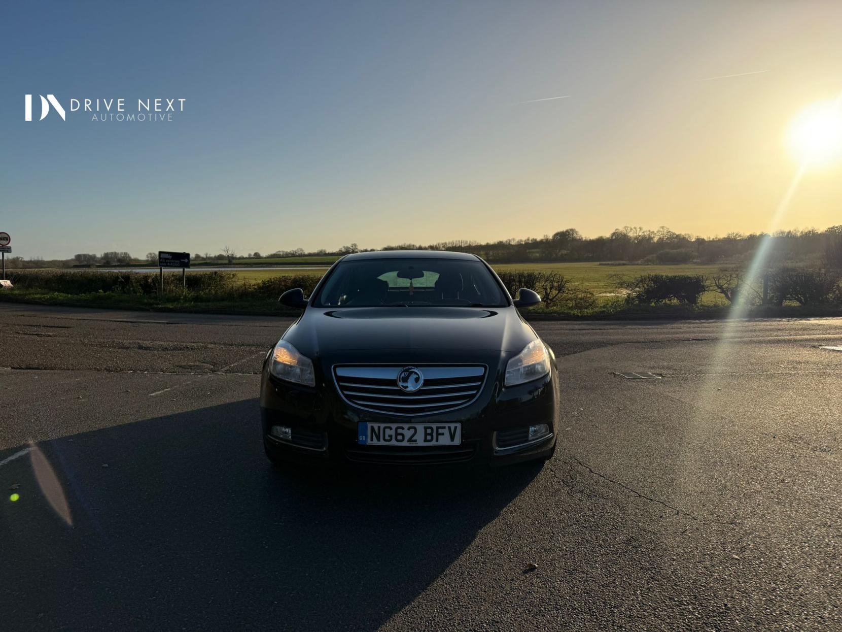 Vauxhall Insignia 2.0 CDTi ecoFLEX Exclusiv Hatchback 5dr Diesel Manual Euro 5 (s/s) (130 ps)