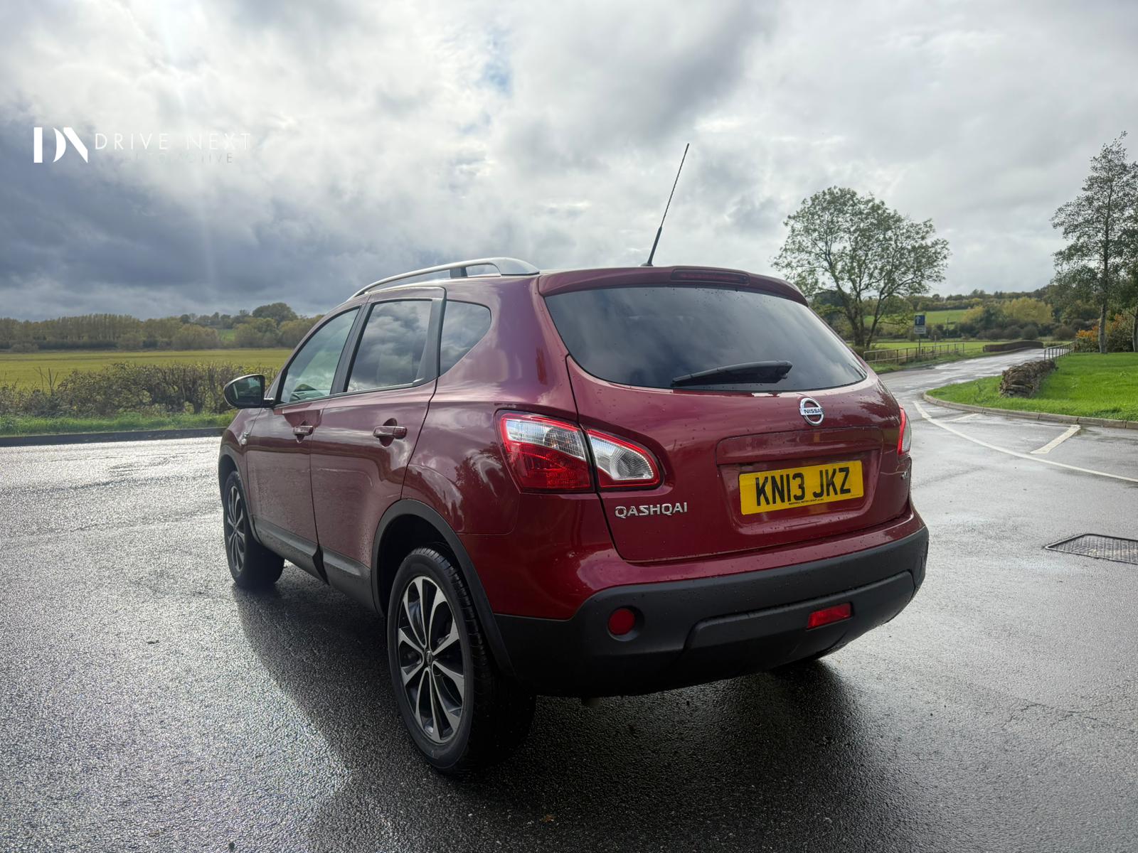 Nissan Qashqai 1.5 dCi n-tec+ SUV 5dr Diesel Manual 2WD Euro 5 (110 ps)