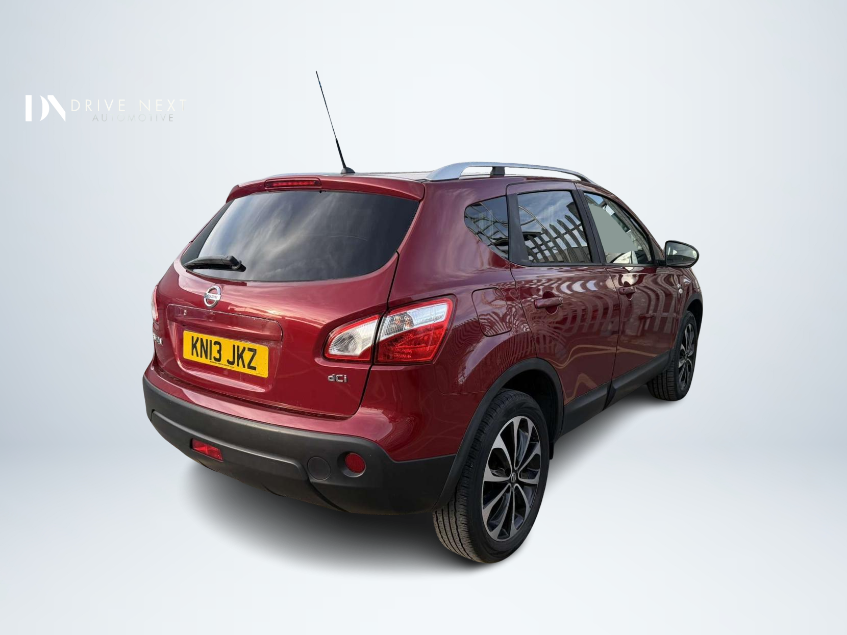 Nissan Qashqai 1.5 dCi n-tec+ SUV 5dr Diesel Manual 2WD Euro 5 (110 ps)