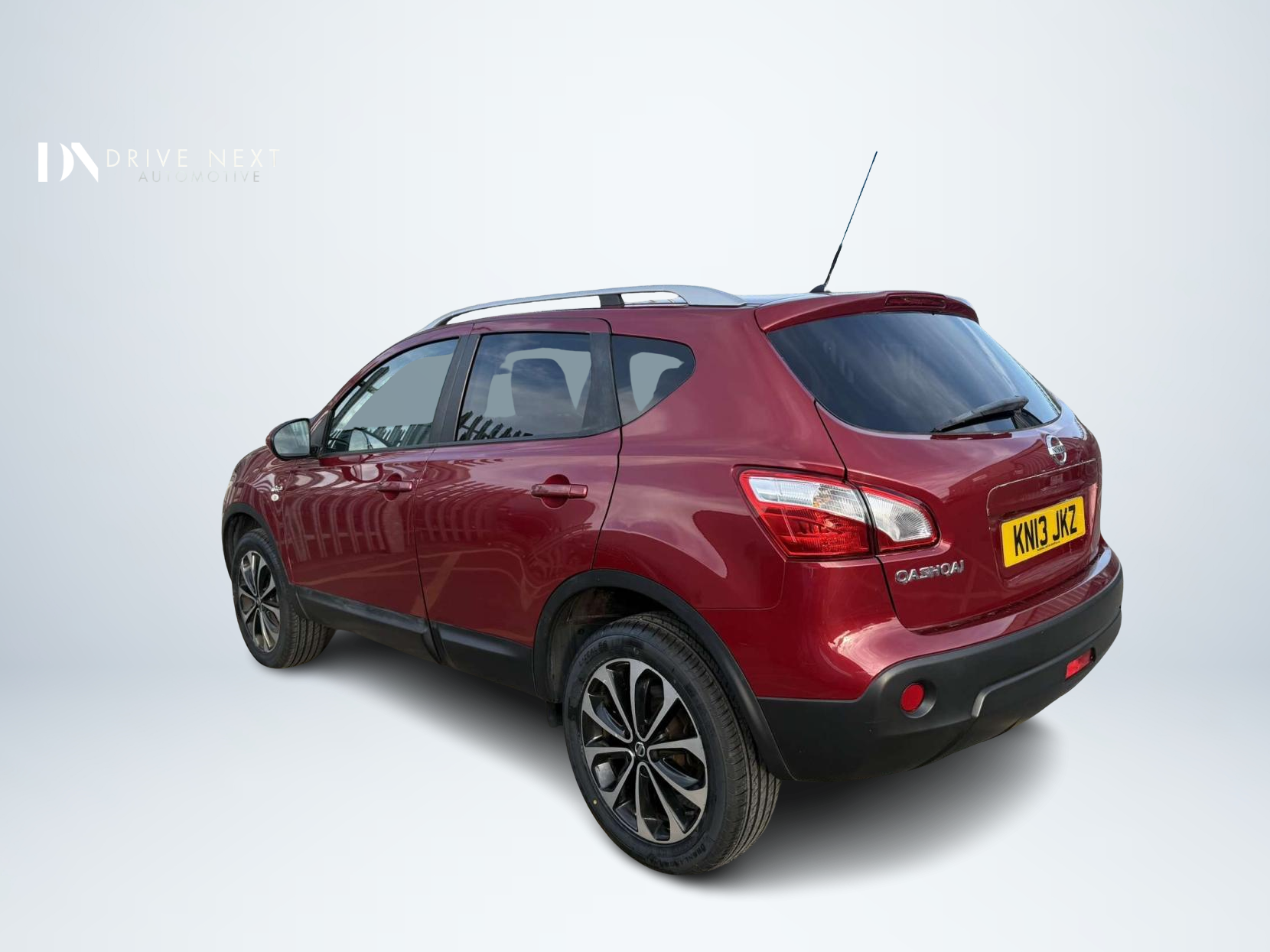 Nissan Qashqai 1.5 dCi n-tec+ SUV 5dr Diesel Manual 2WD Euro 5 (110 ps)