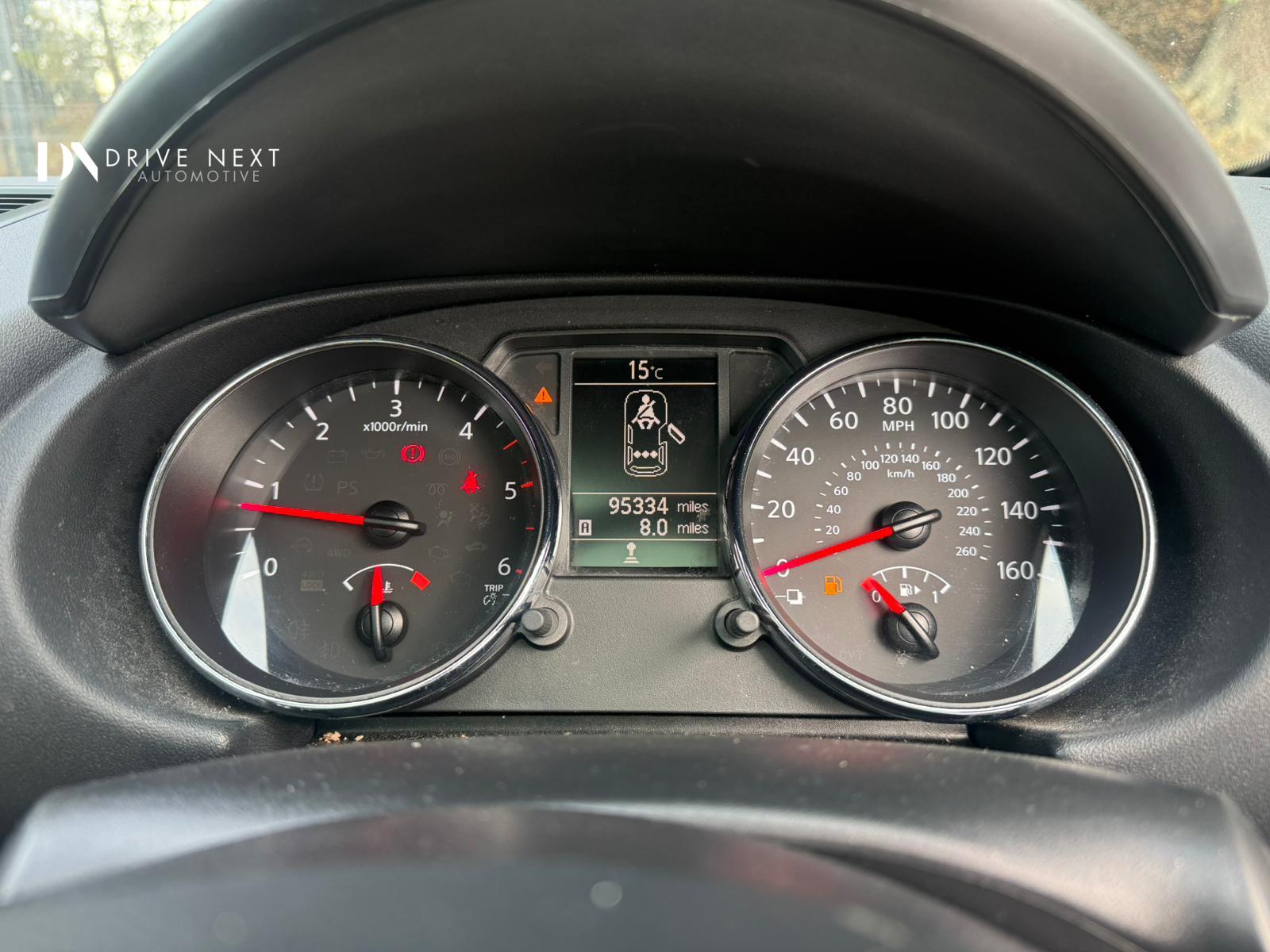 Nissan Qashqai 1.5 dCi n-tec+ SUV 5dr Diesel Manual 2WD Euro 5 (110 ps)