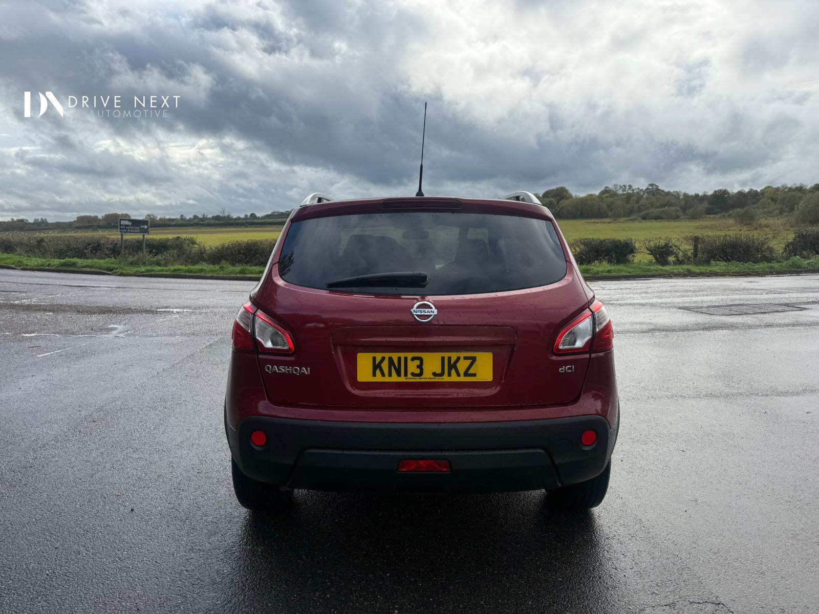 Nissan Qashqai 1.5 dCi n-tec+ SUV 5dr Diesel Manual 2WD Euro 5 (110 ps)