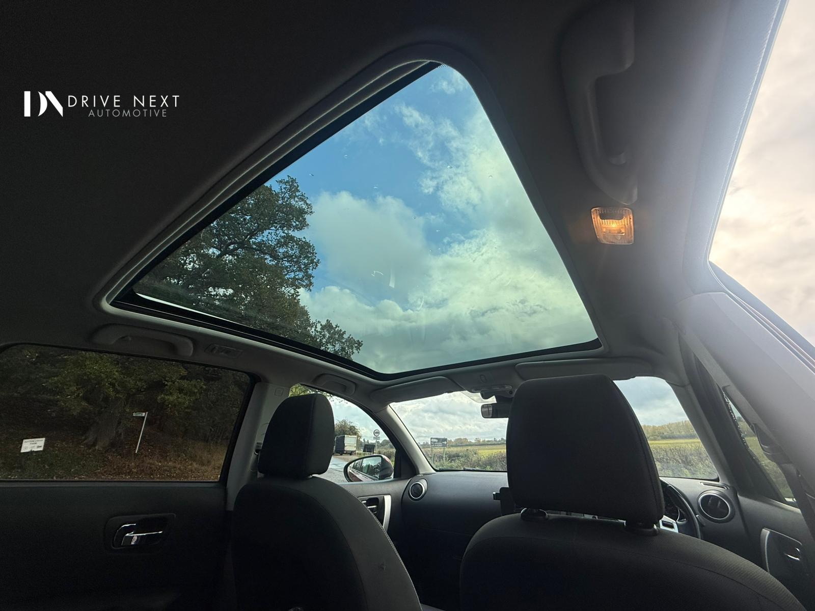 Nissan Qashqai 1.5 dCi n-tec+ SUV 5dr Diesel Manual 2WD Euro 5 (110 ps)