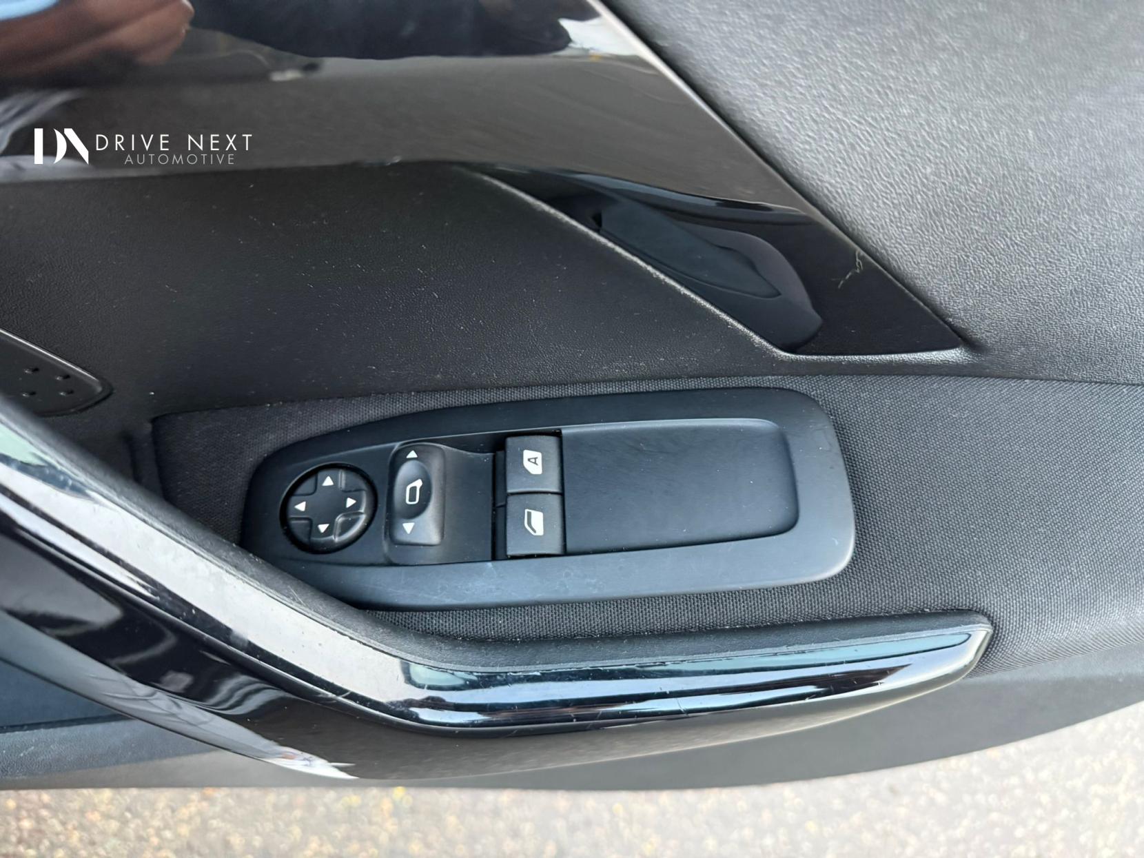 Peugeot 208 1.0 VTi Active Hatchback 5dr Petrol Manual Euro 5 (68 ps)