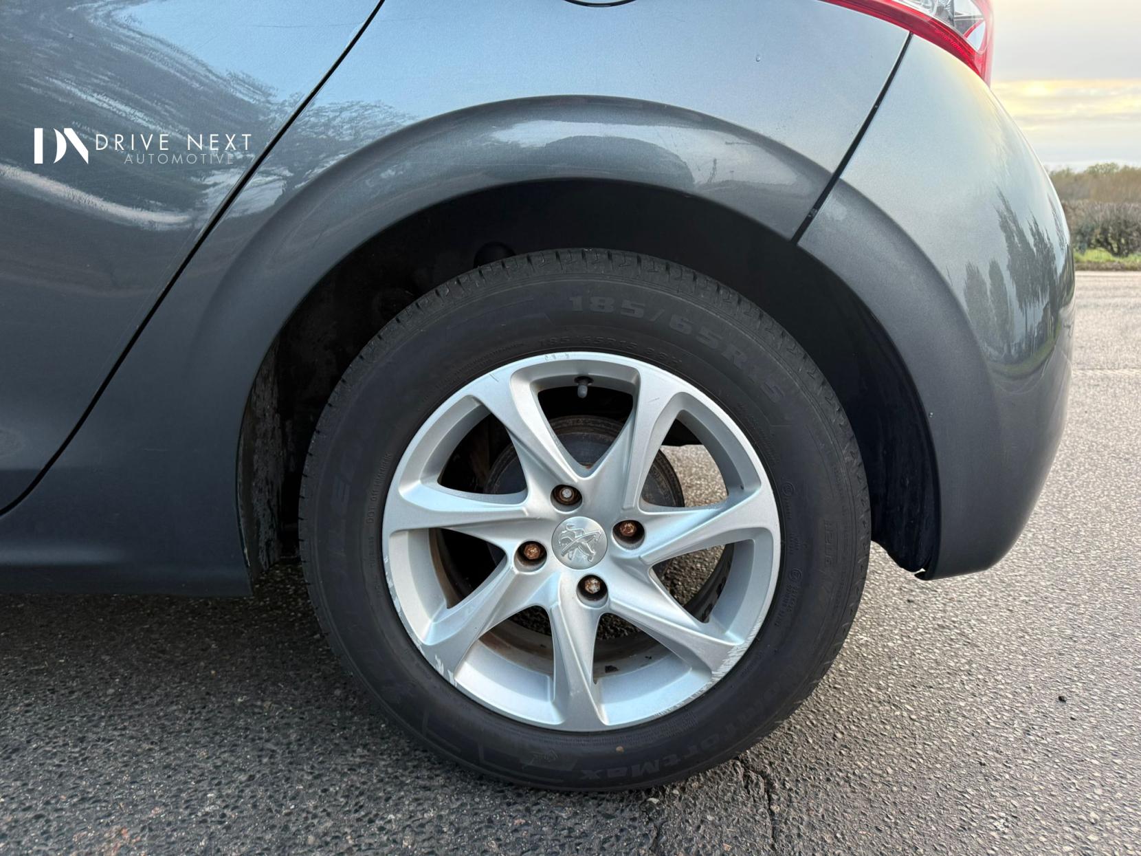 Peugeot 208 1.0 VTi Active Hatchback 5dr Petrol Manual Euro 5 (68 ps)