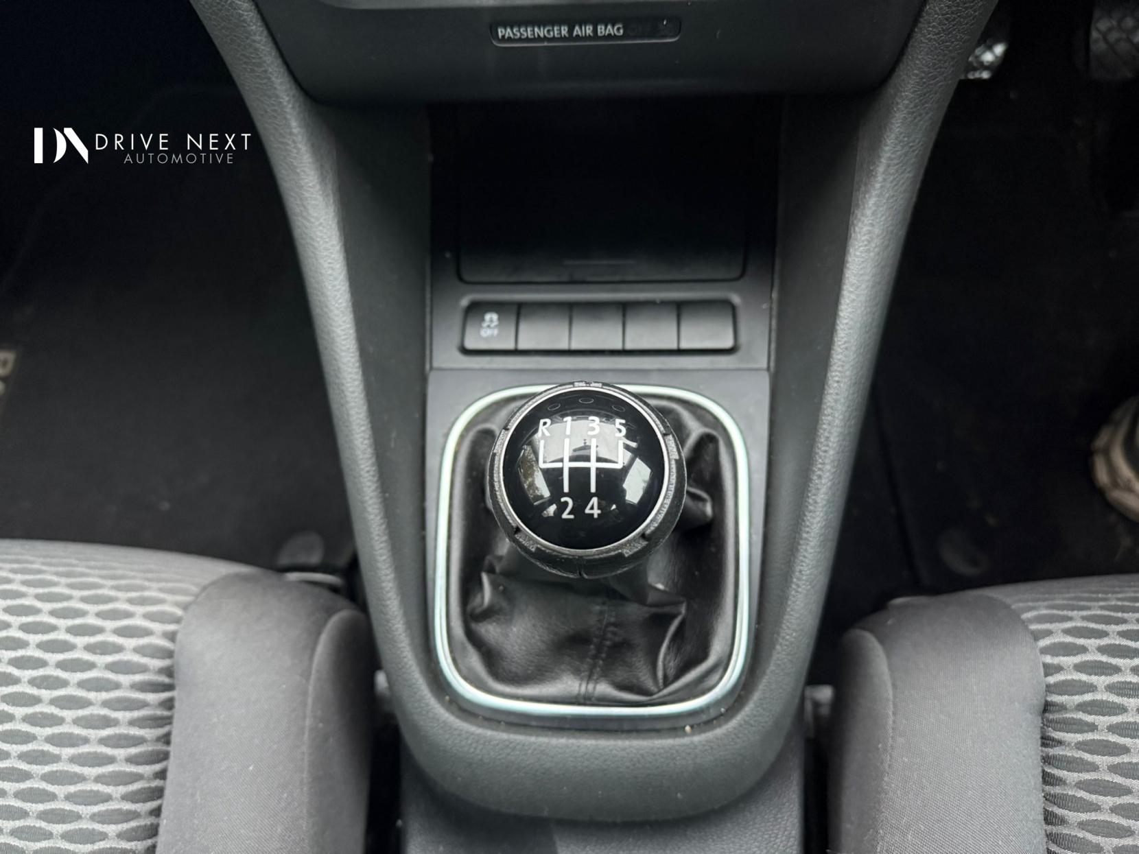 Volkswagen Golf 1.4 S Hatchback 5dr Petrol Manual Euro 5 (80 ps)