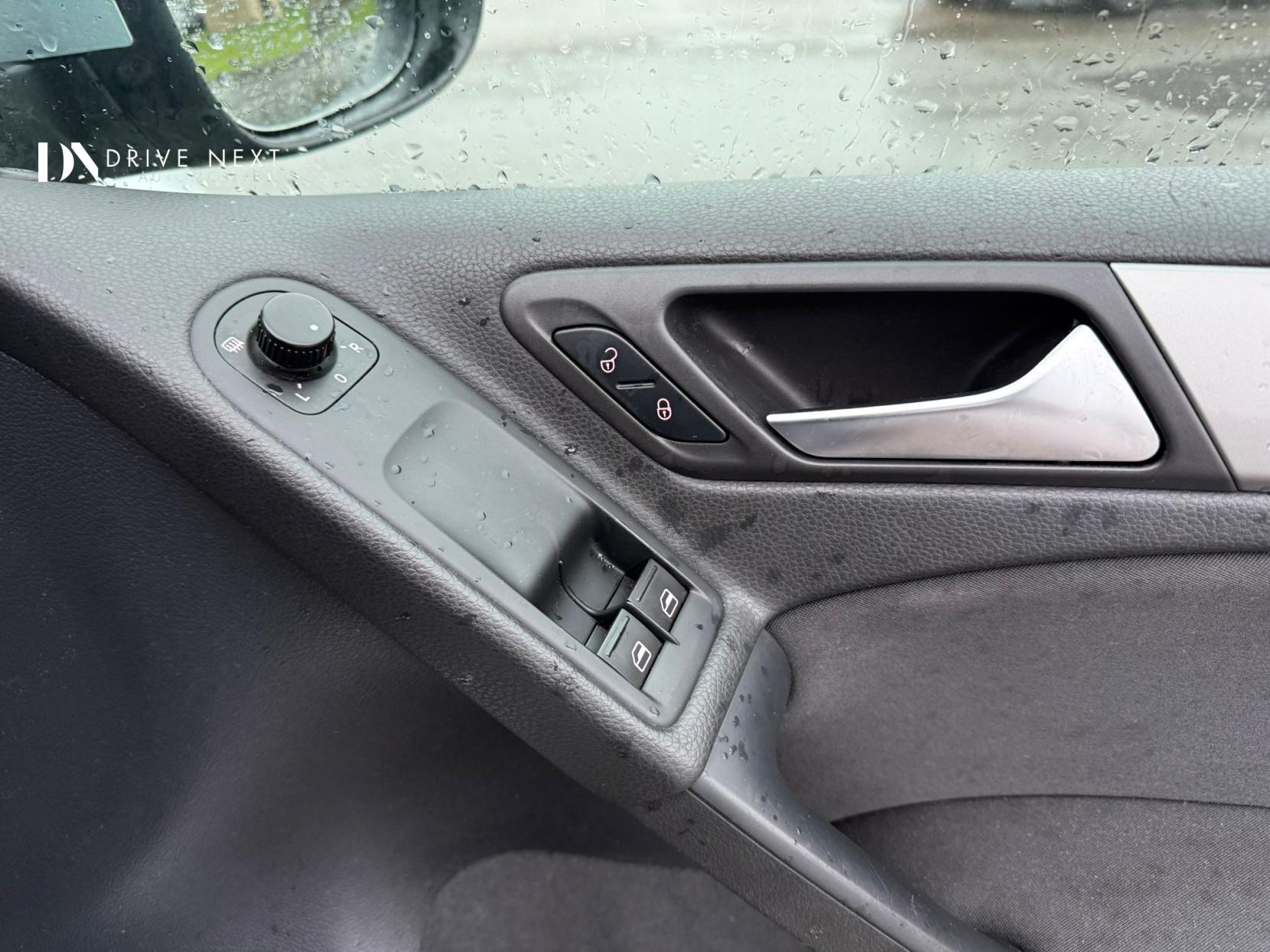 Volkswagen Golf 1.4 S Hatchback 5dr Petrol Manual Euro 5 (80 ps)